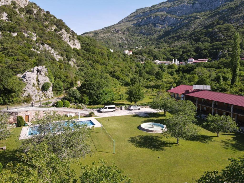 Guest House Jadran Pol Petrovac na moru Exterior foto
