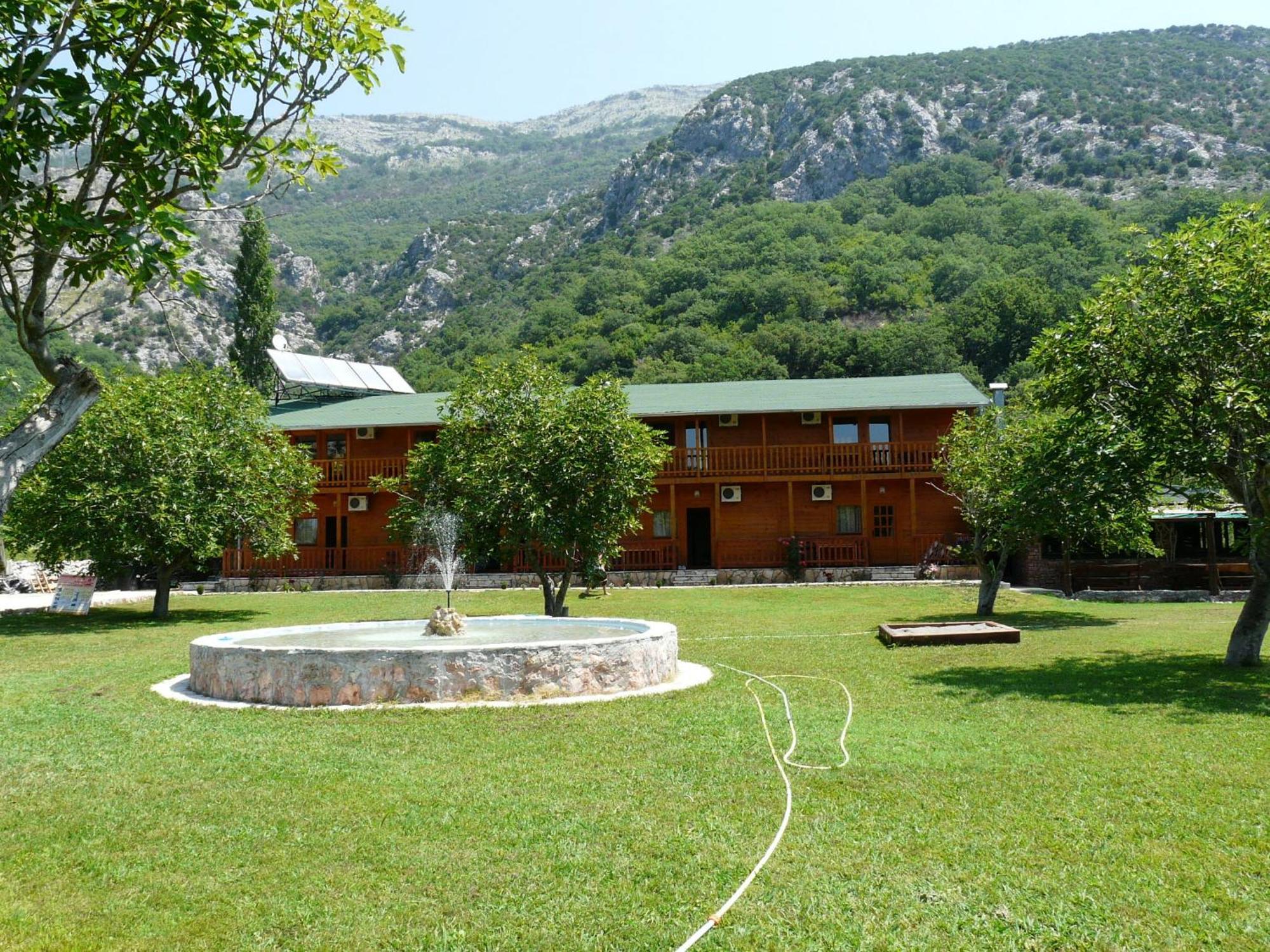 Guest House Jadran Pol Petrovac na moru Exterior foto