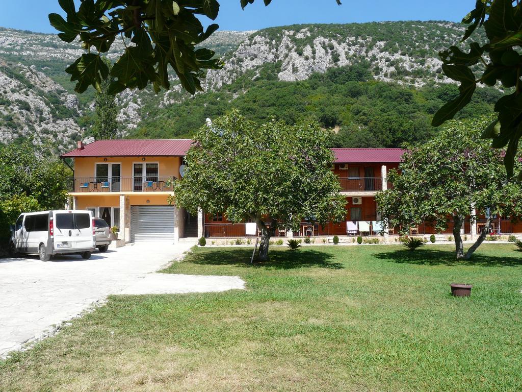 Guest House Jadran Pol Petrovac na moru Exterior foto