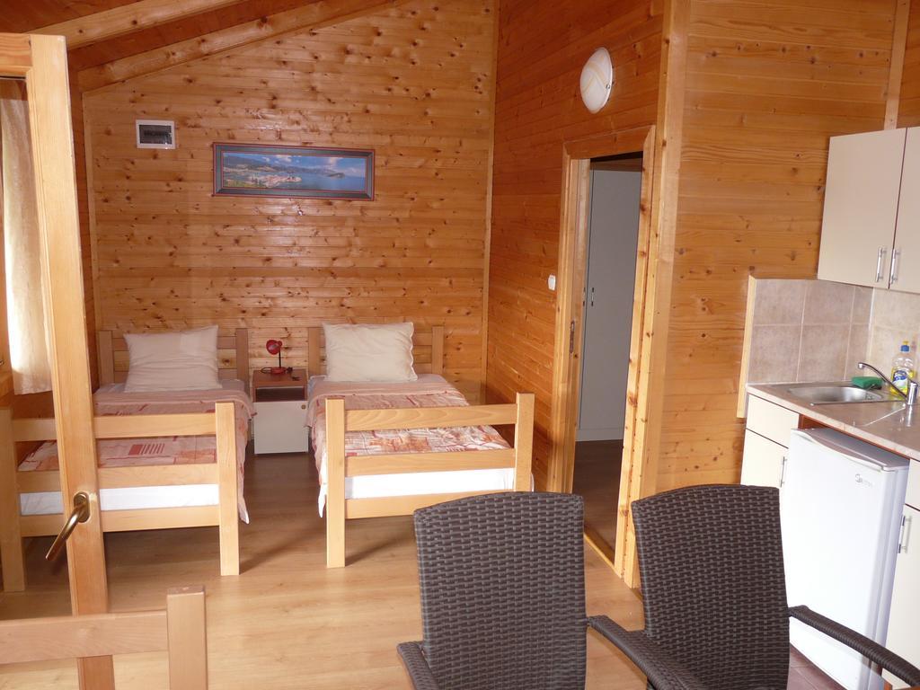 Guest House Jadran Pol Petrovac na moru Exterior foto