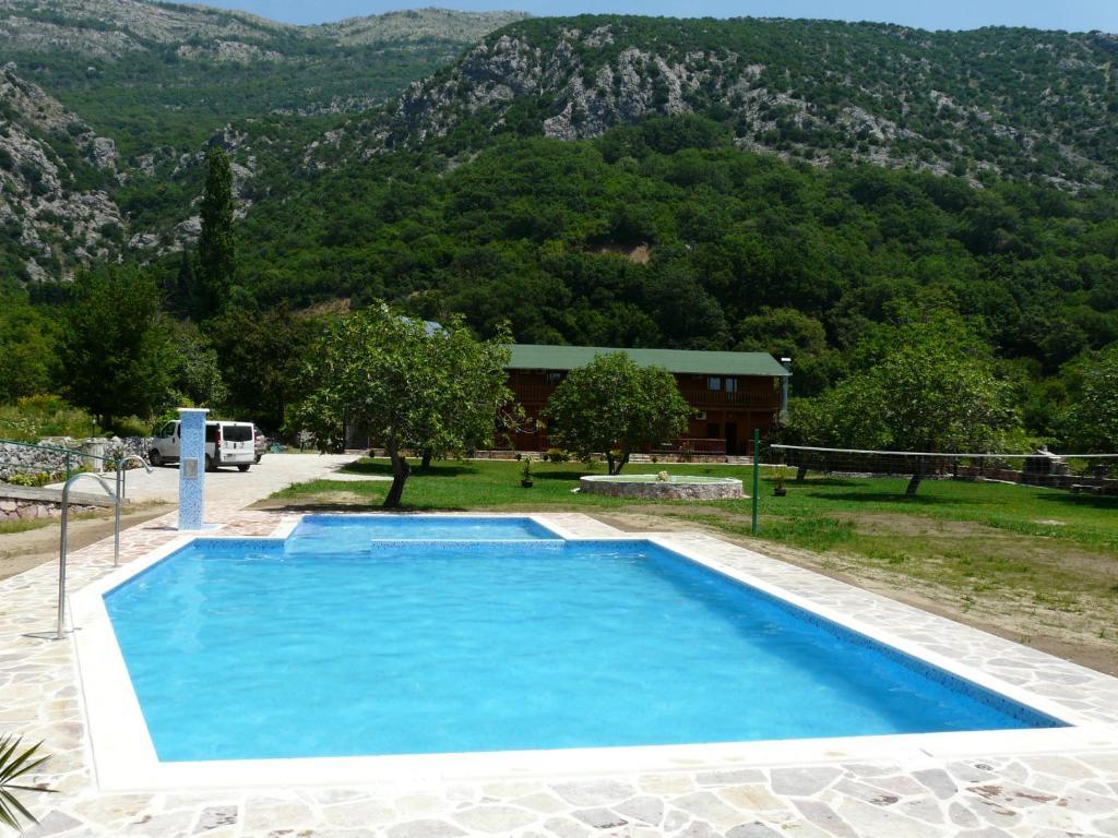 Guest House Jadran Pol Petrovac na moru Exterior foto