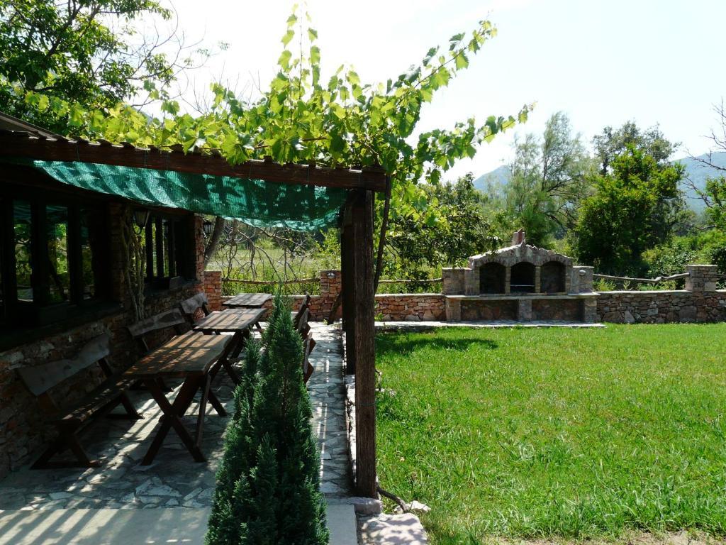 Guest House Jadran Pol Petrovac na moru Exterior foto